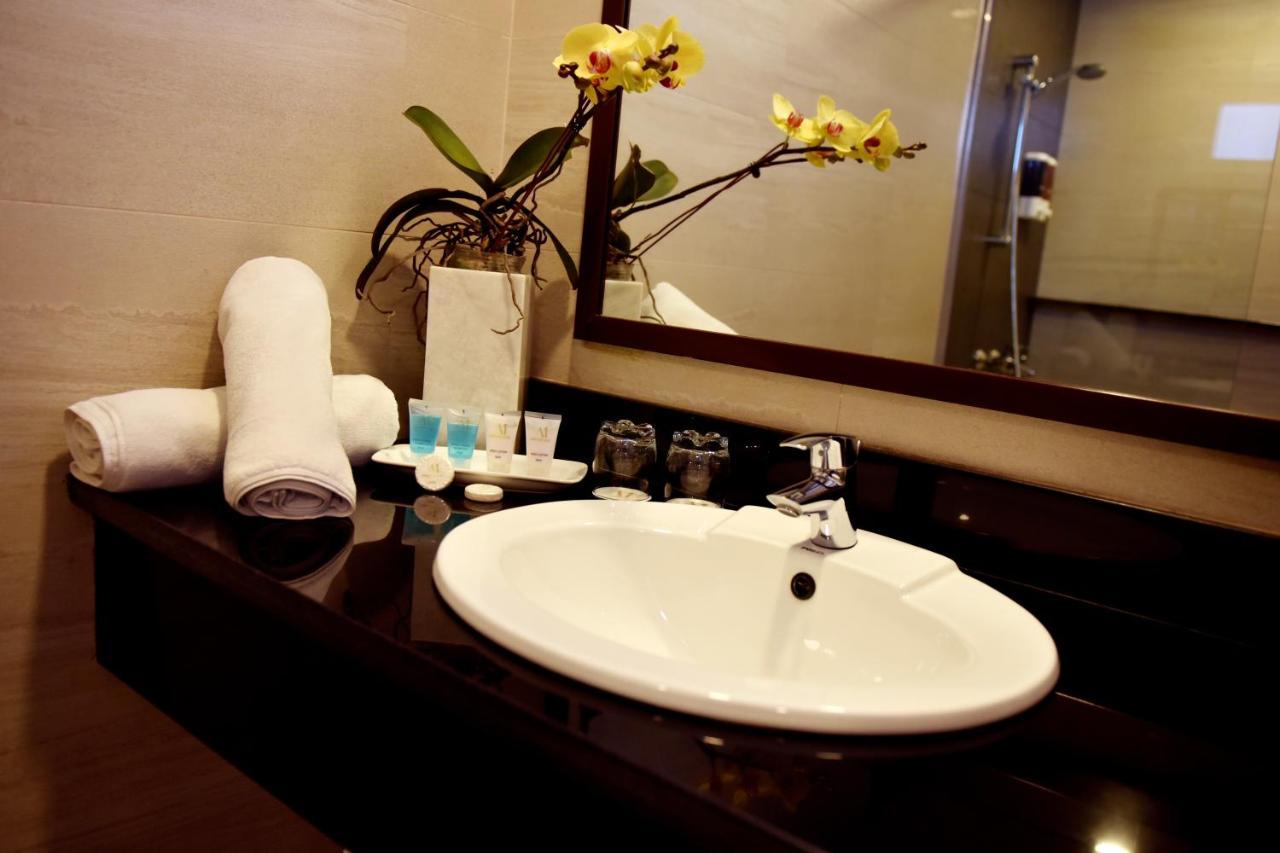 Aura One Hotel باغيو المظهر الخارجي الصورة