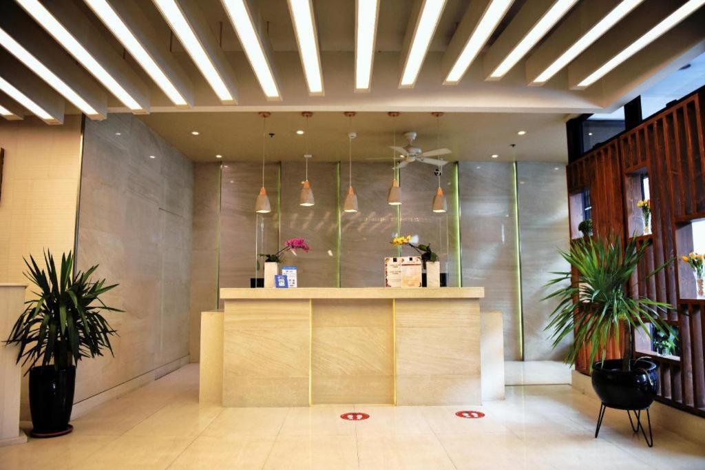 Aura One Hotel باغيو المظهر الخارجي الصورة